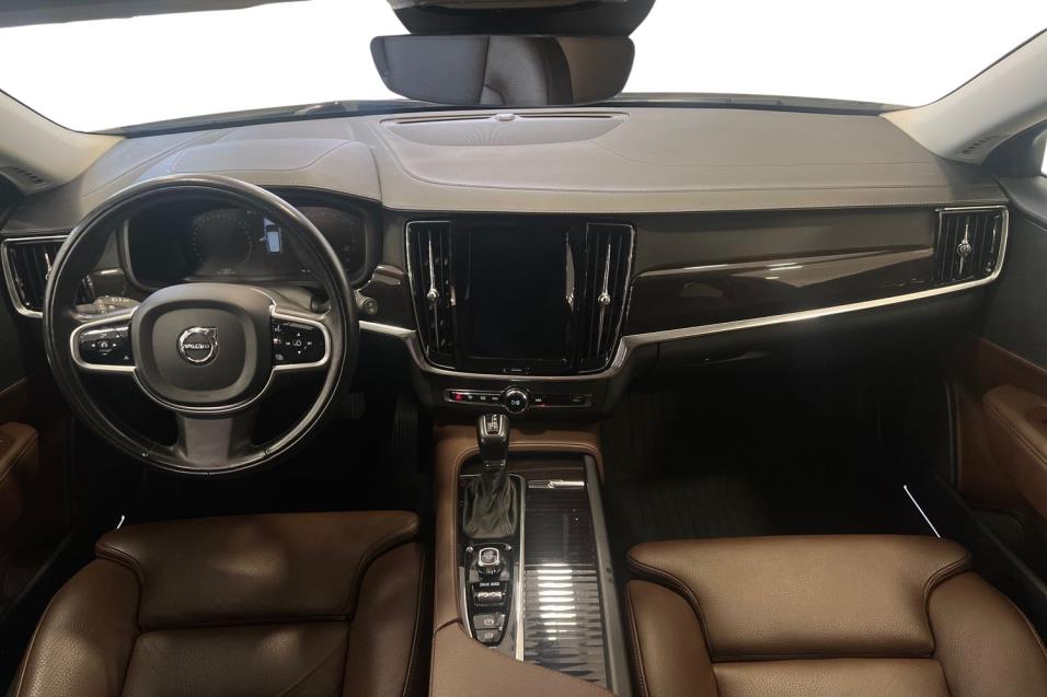 Volvo V90 D3 Business Inscription Aut / Suomi-Auto / ACC / Webasto / Navi / Kamera / VOC / Nahkasisusta!