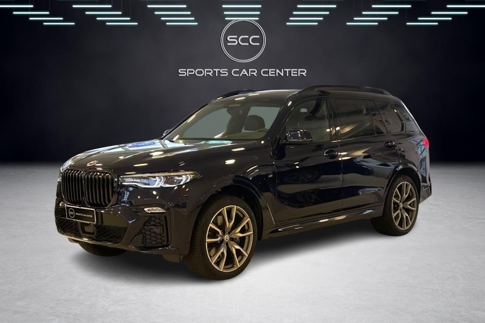 BMW X7 M50i // Individual väri / Individual verhoilu / Night Vision / ACC / Crafted Clarity / Laser / H&K