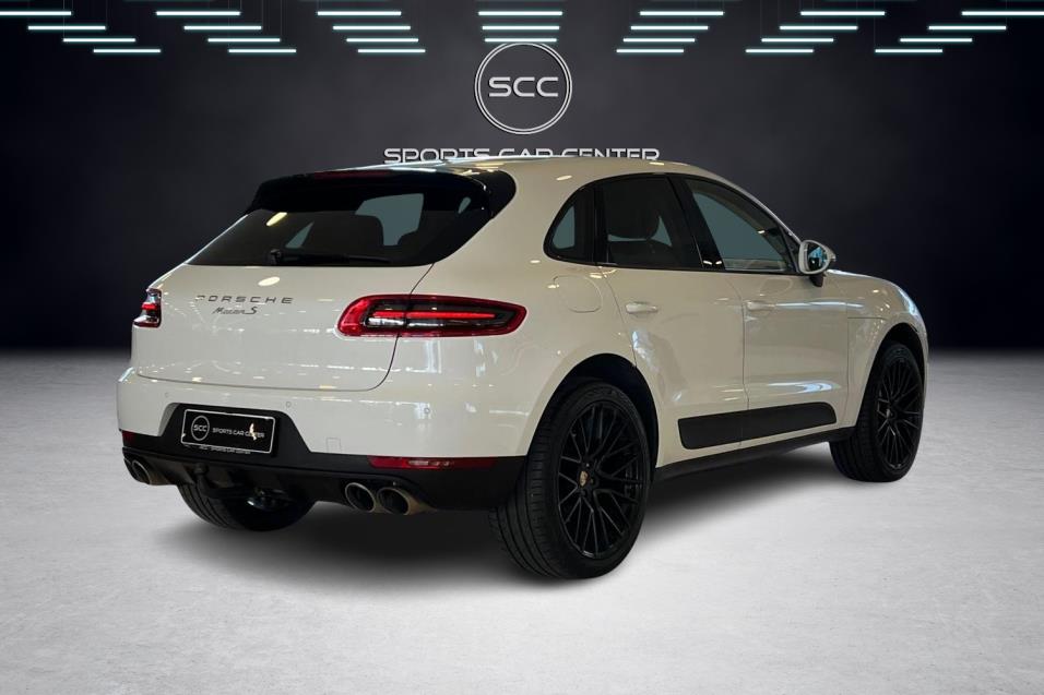 Porsche Macan S Diesel // Panoraama / PDLS / 18 penkit / Bose / Webasto / Koukku  / vakkari / tutkat