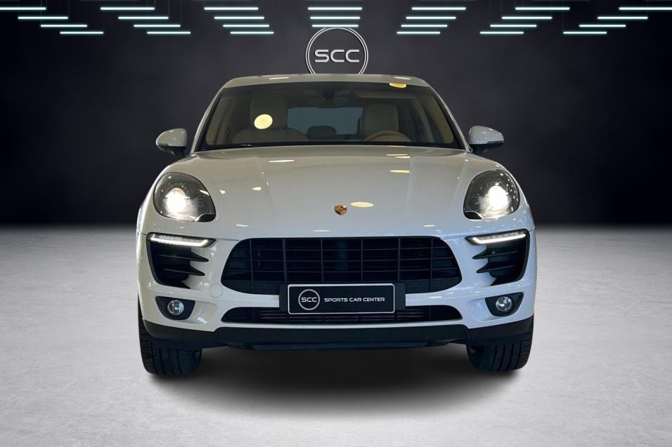 Porsche Macan S Diesel // Panoraama / PDLS / 18 penkit / Bose / Webasto / Koukku  / vakkari / tutkat