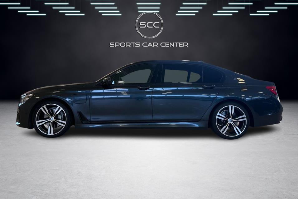 BMW 740 740Le  A xDrive //M-sport / Lounge penkit / Panorama / Harman kardon / Laservalot / Driving ast plus