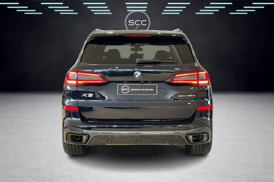 BMW X5 G05 xDrive45e A // M-sport / H&K / Koukku / Comfort etuistuimet / Nahkaverhoilu