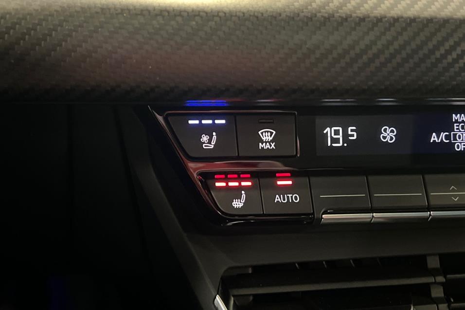 Audi e-tron GT 60 quattro // Head-UP / ACC / Hierovat/ilmastoidut istuimet / Ilmajousitus / Bang & Olufsen / Matrix