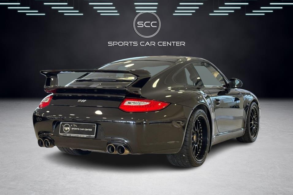 Porsche 911 Carrera 4S Coupe PDK // Suomi-auto / AKRAPOVIC / Aerokit / Porsche Powerkit / Carbon-paketti