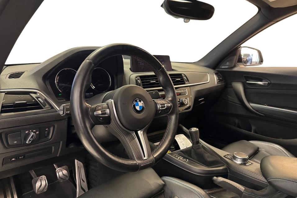 BMW M2 F87 M2 LCI // Perf. Putkisto / H&K / Adapt. LED / Prof. Navi / Comfort Access / Manuaali!