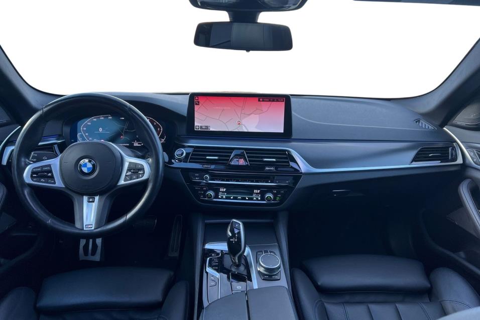 BMW 540 G31 LCI Touring 540d A xDrive MHEV M-sport / ACC / H/K / 360° cam / Panoraama / HUD / Adaptive LED